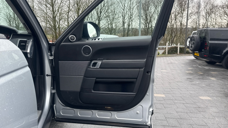 Land Rover Range Rover Sport 3.0 SDV6 Autobiography Dynamic 5dr Auto Diesel Estate